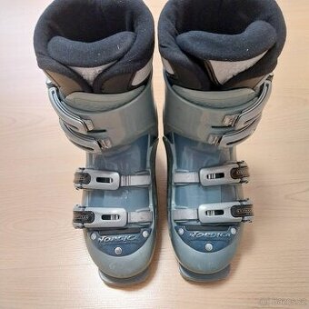 Dětské lyžařské boty EU 36