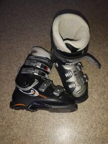 Přeskáče Salomon č. 35 poškozené podpatky