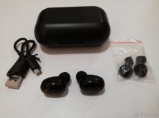 Bezdrátová sluchátka A8 s pouzdrem 2200mAh, záruka 24 měsíců