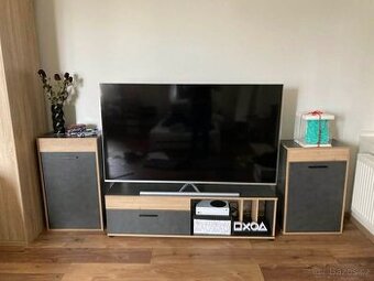 Stolek pod tv + polička