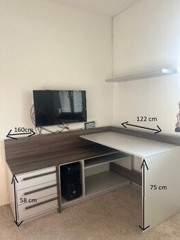Prodám dětský / studentský nábytek na míru – 2 kompletní pok