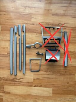 Škoda Octavia 2 FL - Dekoru Tmavě Šedá Mřížka (Carbon)