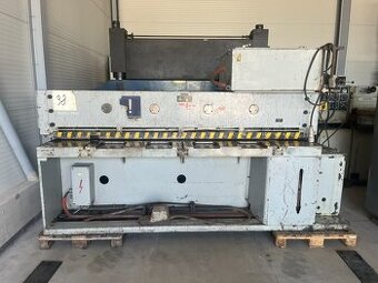 38. Tabulové nůžky Wafao NG–2500/5A