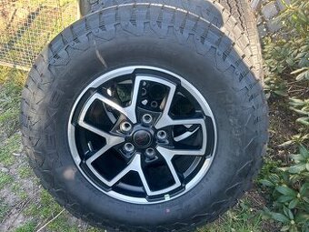 Nová kola Jeep Wrangler JK JL Gladiátor r17