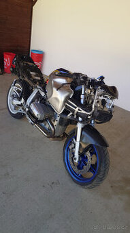 BMW r1100s