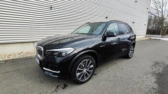 BMW X5, xDrive 25d ČR 1.majitel Rok výroby: 4/2022