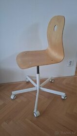 pracovní židle Ikea - březová dýha