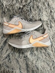Nike tenisky 38