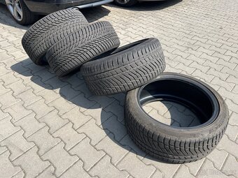 Zimní sada Falken Nokian 265/40 R19 235/40 R19