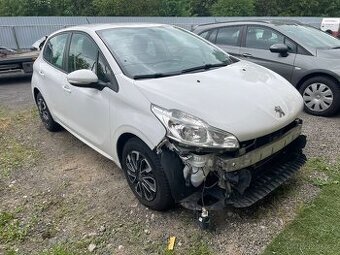 Peugeot 208 1.0i, r.2015, klima