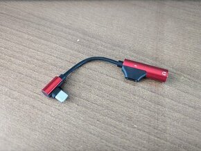 redukce z USB-C na jack 3,5mm (připojení sluchátek)