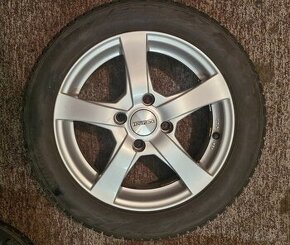 Zimní pneu 195/50 /R15 na litých kolech Dezent z Ford Fiesta
