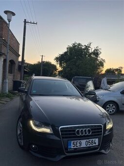 Audi A4 S-line 2011. 2.0 TDI