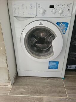 Pračka Indesit