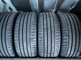 Sada pneumatik 235/35 R19 Pirelli - letní