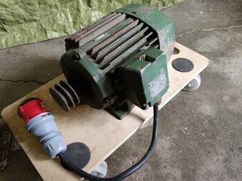 Motor POMALOBĚŽNÝ, třífázový elektromotor, motor
