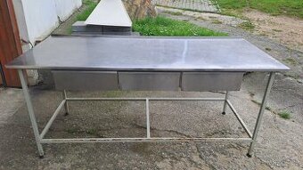 Pracovní stůl do kuchyně nerez