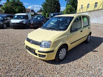 Fiat Panda 1.2i 40KW Servisní kniha + Zimní kola