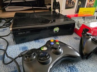 Xbox 360 + 2 ovladače + hry - 1
