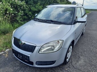 Škoda Fabia 2 1.4 16v 63kw r.v. 2010 servisní kniha