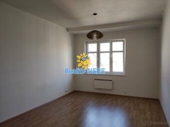 Pronájem bytu 1+kk 31m2 Na Veselí Praha 4 Pankrác
