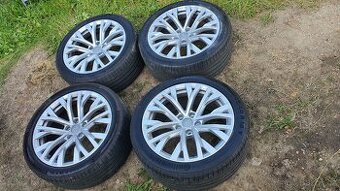 Originální alu audi 245/40 r18