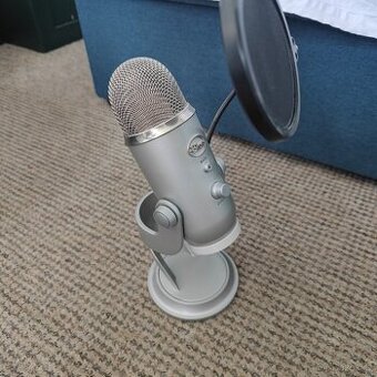 Blue Yeti USB mikrofón