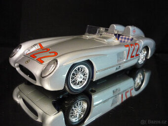 Mercedes Benz 300 SLR Mille Miglia 1955 Bburago 1/18