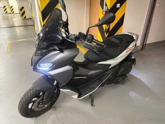 Aprilia SR GT 125 černá