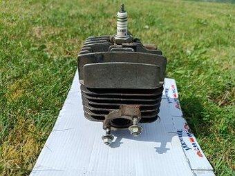 Honda Lead 50 - válec, píst