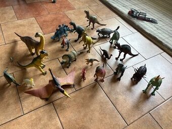 Figurky dinosaurů
