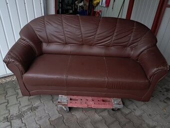 Sedacka hnědá (koženka) Daruji za odvoz
