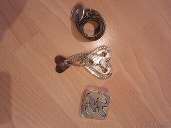 3 Hanayama hlavolamy