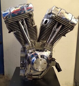 Motor HD Dyna Super Glide FXD TC 2003 výroční model
