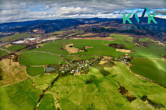 Pozemek o výměře 967m2, určený pro výstavbu rodinného domu, 