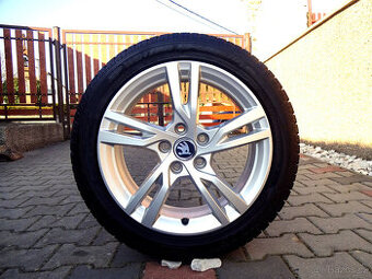ZÁNOVNÍ ZIMNÍ originál ALU 17" 5x112 Dunlop 205/50R17