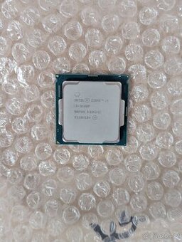 Intel Core i3 9100F s chladičem E97379