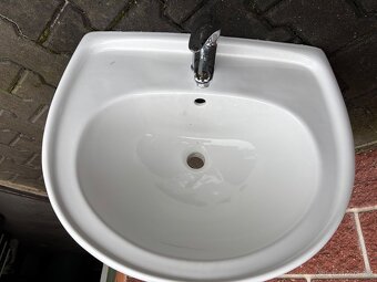 umyvadlo Jika 60 cm s baterií zn. Titania