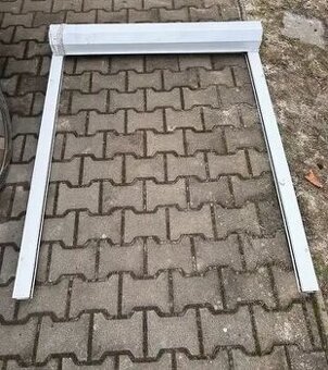 2 x předokenní roleta, doprava