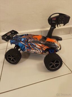 RC Auto Traxxas e-revo VXL 1:16