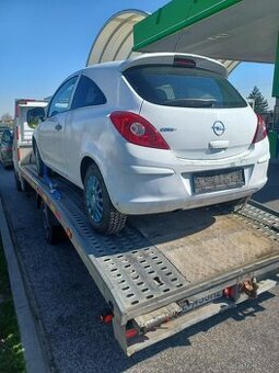 Rozpredám Opel Corsa D 1.3Cdti 55kw Z13DTJ