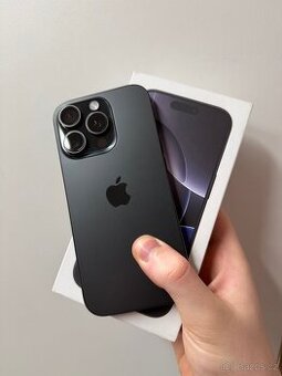 iPhone 16 Pro, baterie 98%