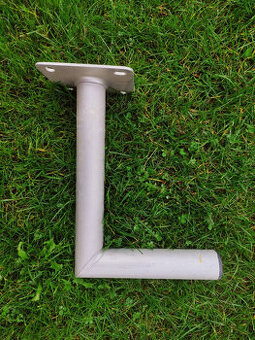 Prodám pozinkovaný držák antény do zdi