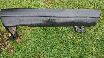 Zadní nárazník Škoda Forman