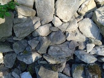 Kámen