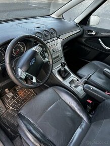 Airbagy palubní deska pásy řj Ford Galaxy 2 rv.2009