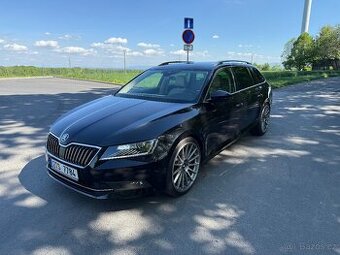 Škoda Superb Combi 2.0 TSI 206 kW 4x4 Laurin & Klement – 201