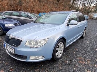 Škoda Superb Combi 1.6 TDI 77kW klima xenon tempomat 2011