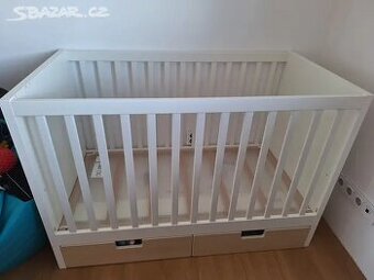 Přebalovací pult a dětská postýlka IKEA smastad