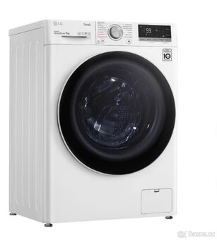 Parní pračka LG ThinQ 9 kg Výborný stav